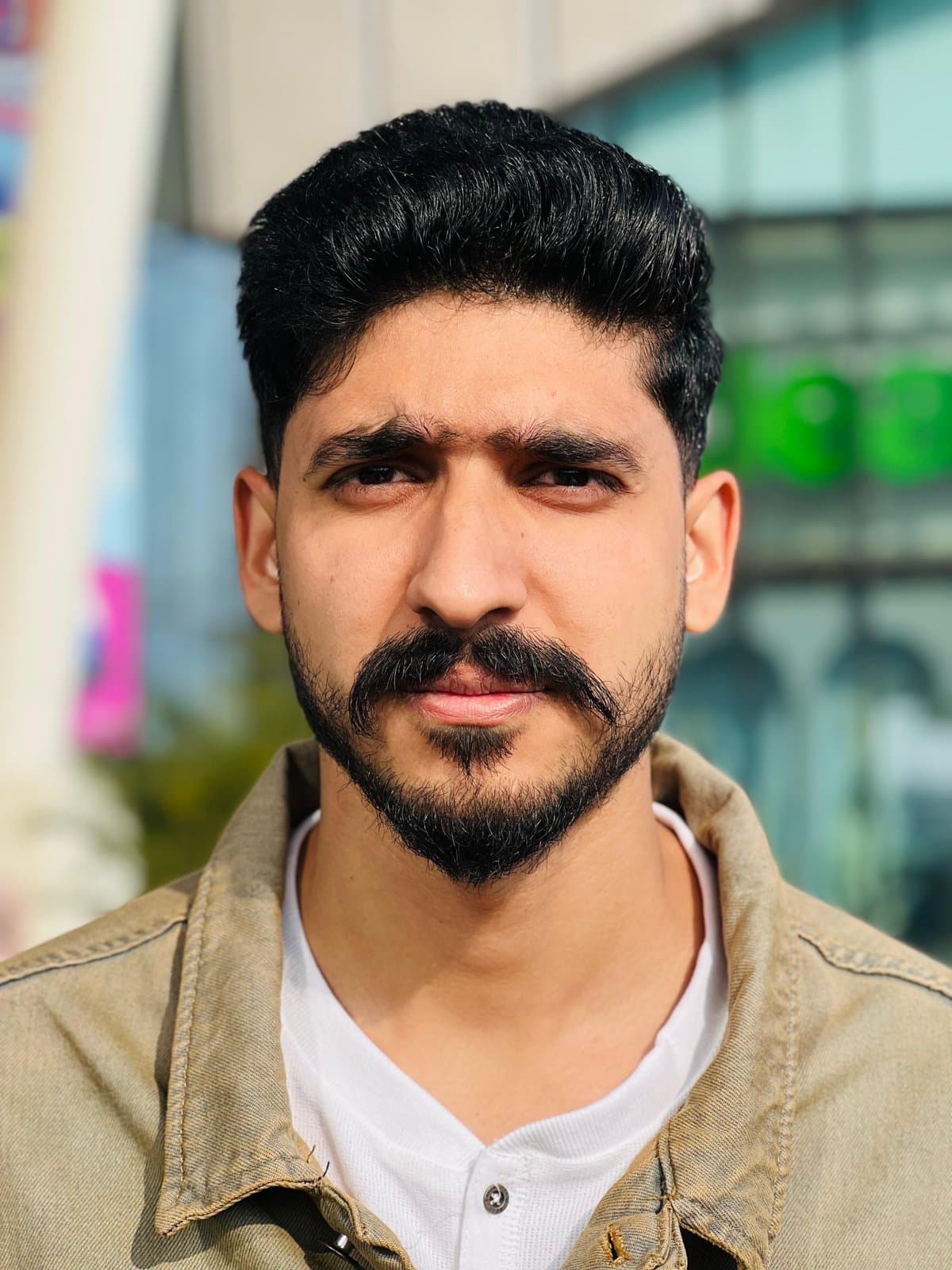 Ihsan Mustafa Chaudhary, Dental Technologist